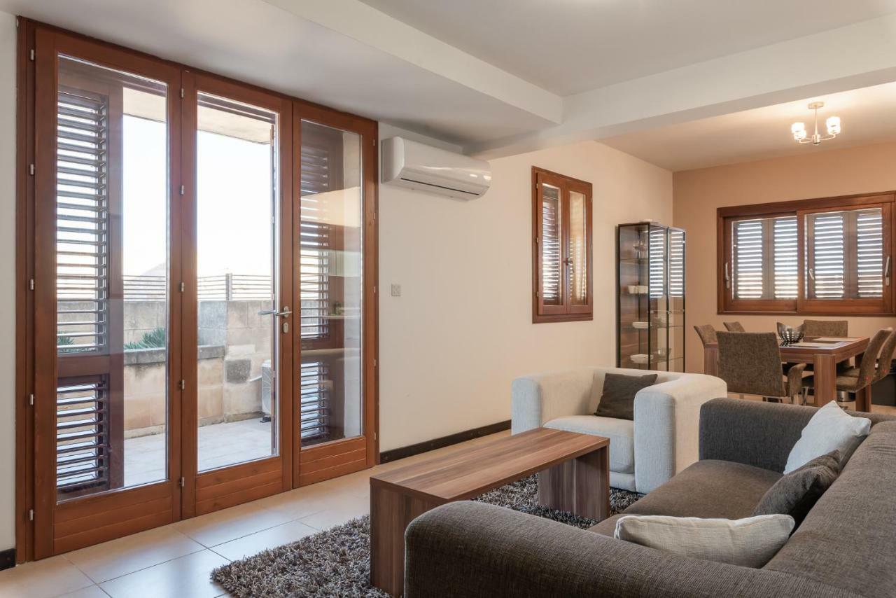 Harbour Views Duplex Maisonette With Jacuzzi Hot Tub Mgarr Εξωτερικό φωτογραφία